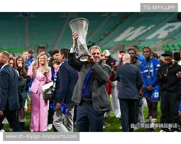 鬓角灰白VS青涩面容：英超教练席上的年龄革命与传承之战